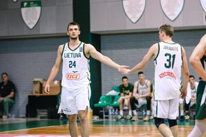 Į pasaulio čempionatą geros nuotaikos: Lietuvos 19-mečių vaikinų rinktinė nušlavė Kiniją