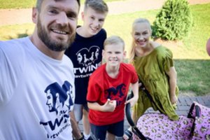 Trečios atžalos susilaukę Darjušas ir Edita Lavrinovičiai išrinko išskirtinį vardą