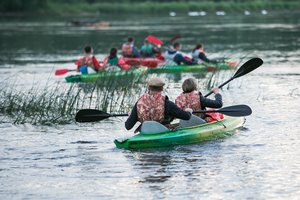 Skaičiuoja upes Lietuvoje, kuriose plaukimas baidarėmis nebeįmanomas
