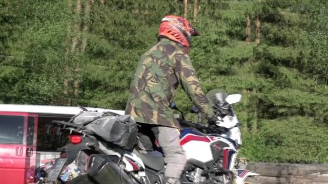 Lietuvių motociklininkai nusprendė leistis į beprotišką avantiūrą