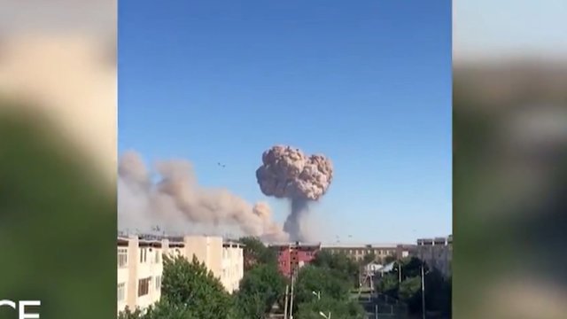 Kazachstaną sudrebino didžiulis sprogimas – paskelbta nepaprastoji padėtis