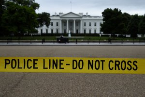 Incidentas JAV: Baltuosiuose rūmuose įjungtas pavojaus signalas