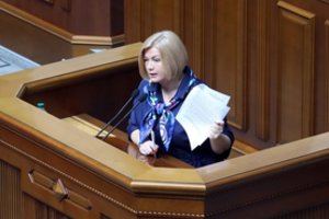 Ukrainos delegacija dėl rusų deputatų sugrįžimo dviem dienoms paliko ETPA posėdžių salę
