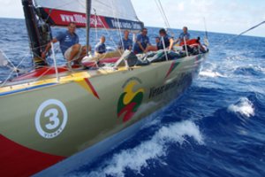 „Ambersail“ jachtos buriuotojus gelbėjo istorija apie NATO pagalbininkų misiją