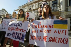 Ukrainos gyventojai pyksta: „Viskas, ko siekėme 5 metus, ritasi į prarają kosminiu greičiu“