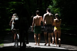 Vokietiją svilinanti karščio banga provokuoja neįprastus konfliktus