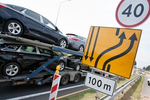 Į pajūrį važiuojantiems poilsiautojams – liūdnos žinios: spūstyse strigs ne tik prie Kauno