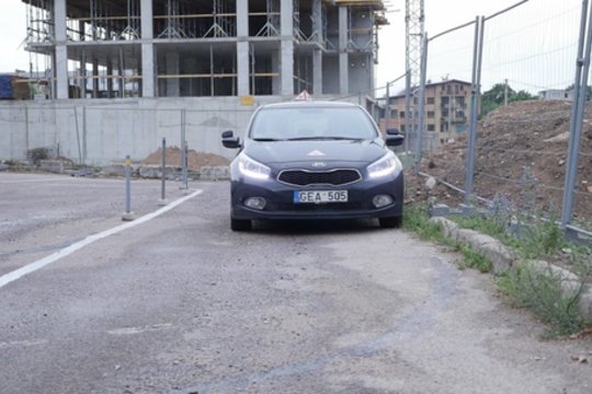 Eksperimentas nustebino vairavimo instruktorių: tokio rezultato nesitikėjo