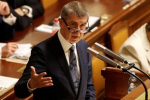 Čekijos populistų premjeras A. Babišas laimėjo balsavimą dėl pasitikėjimo