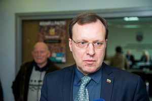 Buvę bendražygiai į teismą padavė Naglį Puteikį