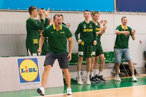 Mirė Lietuvos penkiolikmečių krepšinio rinktinės trenerio D. Mikulevičiaus sūnus