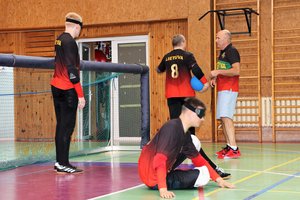 Kovinę dvasią pakėlusi golbolo rinktinė sieks įšokti į Tokijo traukinį