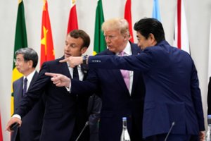 Donaldas Trumpas: „Nėra ko skubėti dėl Irano“