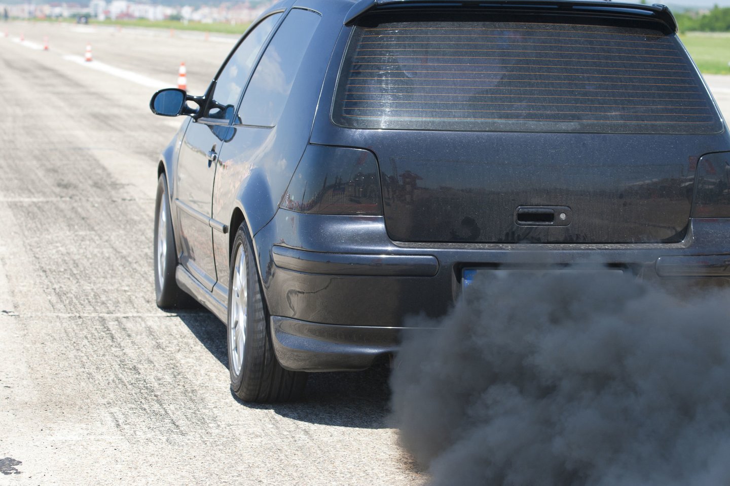  „Volkswagen“ sumažino dyzelinių automobilių azoto oksido emisiją, tačiau tam prireikė daug ką paaukoti.<br> 123rf.com nuotr.