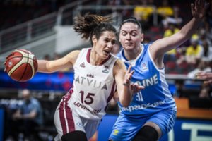 Europos moterų čempionate pirmąją pergalę šventė Latvijos rinktinė