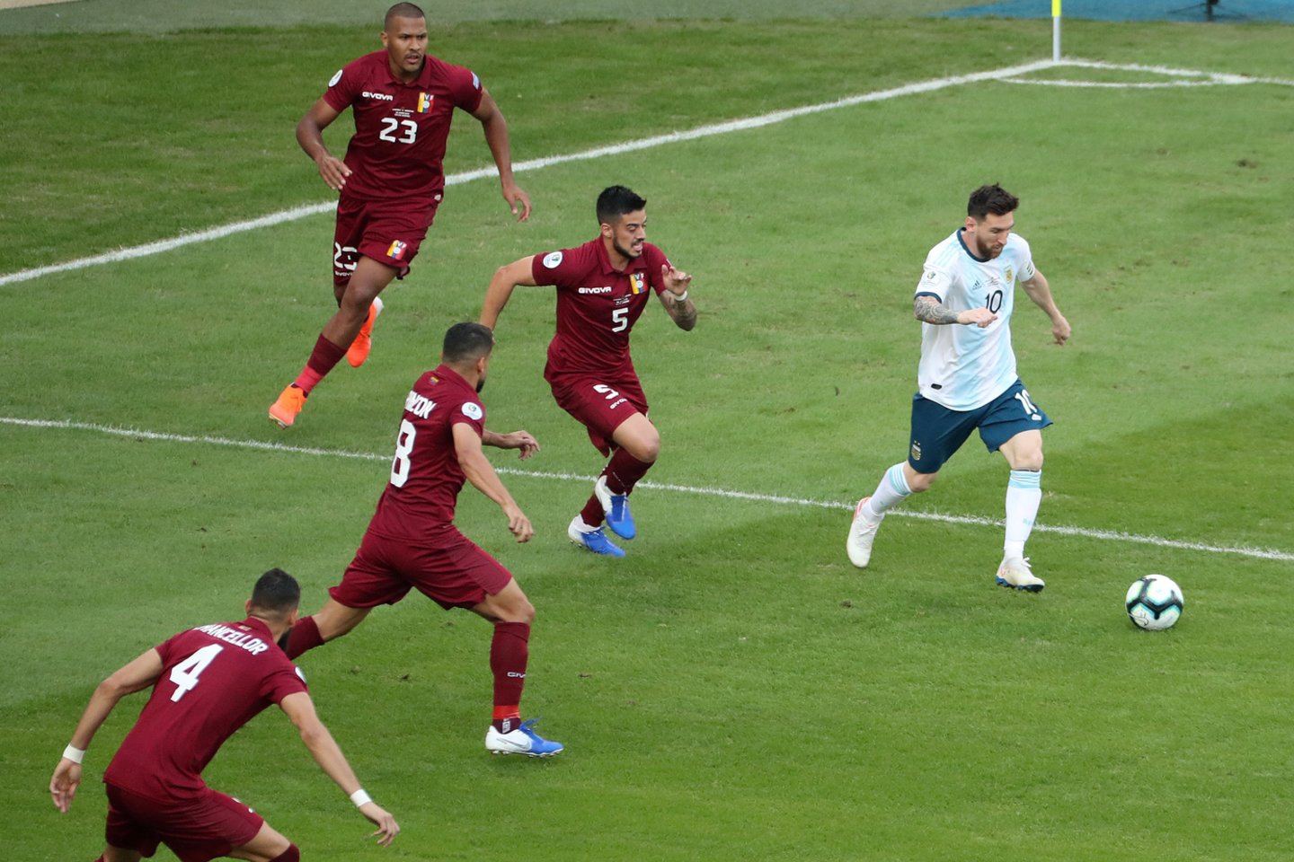 Argentina įveikė Venesuelą ir pateko į „Copa America“ pusfinalį.<br> AFP/Reuters/Scanpix nuotr.