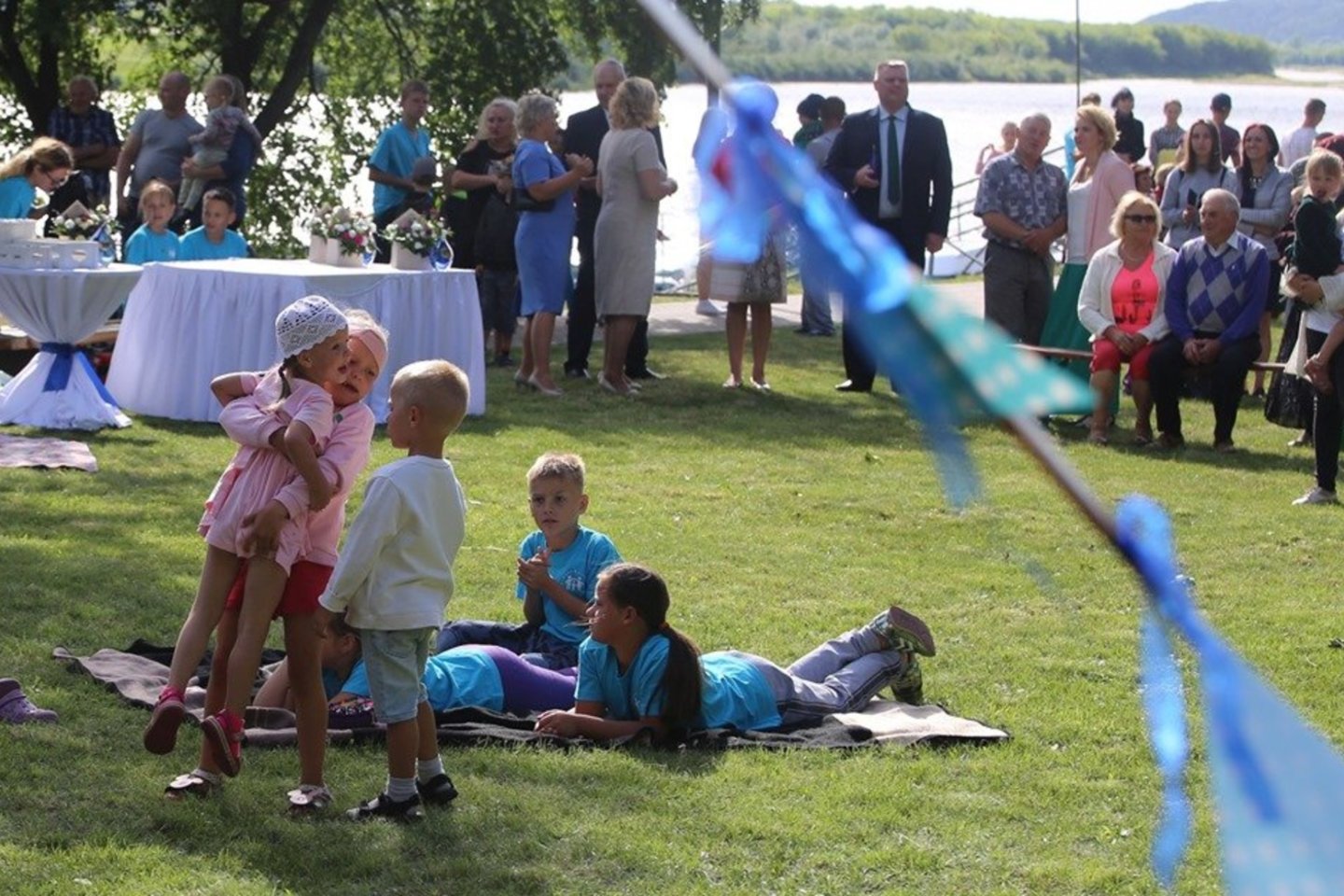  Vilkijojoje nuvilnijo įspūdinga vaikus globojančio fondo šventė.<br> Kauno rajono savivaldybės nuotr.