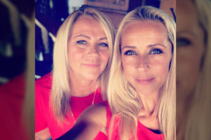 Aktorė Ineta Stasiulytė su mama – panašios lyg du vandens lašai