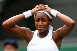 Vimbldono bomba – 15-metė mergaitė susitvarkė su penkiskart turnyro čempione Venus Williams