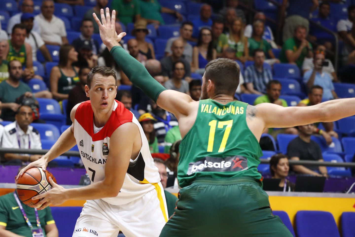 CSKA papildė J.Voigtmannas.