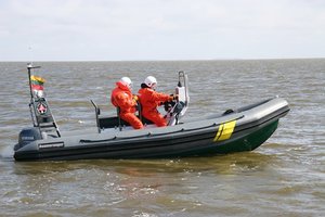 Drama Kuršių mariose: pasieniečiai gelbėjo vėjo su irklente nuneštą 13-metį