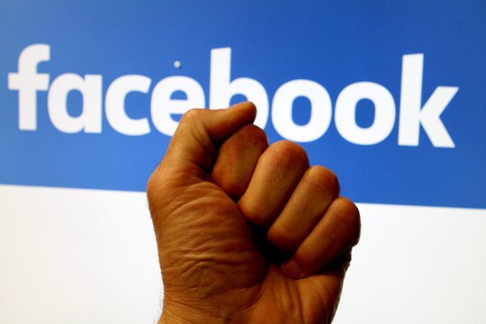 „Facebook“ užsidirbo baudą – teikė klaidingus duomenis apie neteisėtą turinį