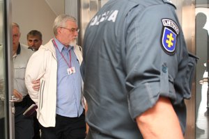 Iki gyvos galvos įkalintas brutalus žudikas veržiasi į laisvę