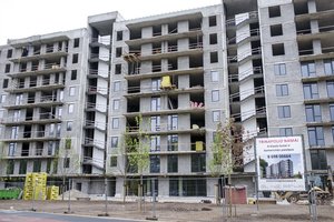 Būsto ir žemės pardavimo rinkoje dedasi seniai regėti dalykai: įvardijo priežastis