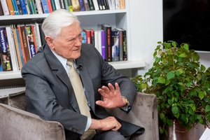 V. Adamkus – apie kovą dėl Seimo pirmininko posto: „Dėl asmeninių ambicijų bandoma sukelti sumaištį“