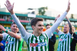 „Žalgirio“ aistruoliams skanduojant dviejų įvarčių autoriaus pavardę, M. Vareika net susigraudino
