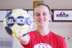 Sužibo naujas talentas: 14-metė V. Damulytė atstovaus Lietuvai Europos 19-mečių rankinio čempionate