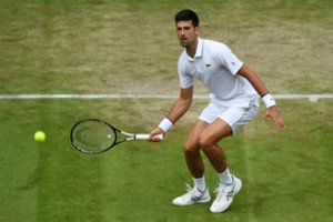 Novakas Džokovičius nemalonių sensacijų išvengia