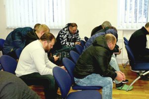 Į gaują susibūrę buvę Šiaulių pareigūnai sulaukė atpildo už nešvarius darbelius