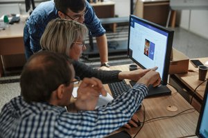 Nesiderėję dėl kainos vienai IT bendrovei rinkimų prievaizdai atseikėjo 5 mln. eurų