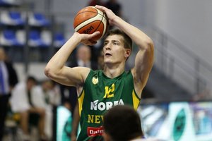 „Lietkabelis“ suviliojo Kėdainiuose žaidusį aukštaūgį