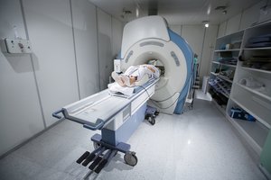 Brangūs tyrimai bus kompensuojami didesniam pacientų skaičiui