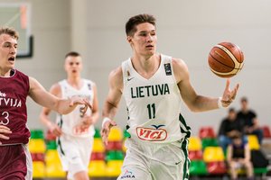 Jauniai ir dar kartą įveikė latvius