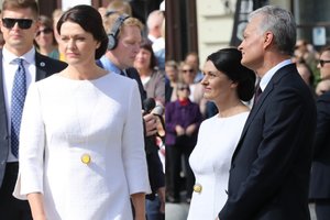 Paaiškėjo, kas inauguracijos iškilmių dieną puošia pirmąją ponią Dianą Nausėdienę