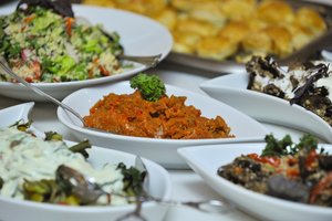 Po gedulingų pietų Kauno kavinėje – pas gydytojus