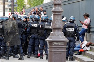 Šimtai migrantų okupavo Paryžiaus Panteoną