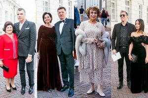 Kviestiniai svečiai rinkosi į iškilmingą Gitano Nausėdos priėmimą Prezidentūroje