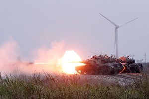 Kinija reikalauja JAV atšaukti ginklų pardavimą Taivanui