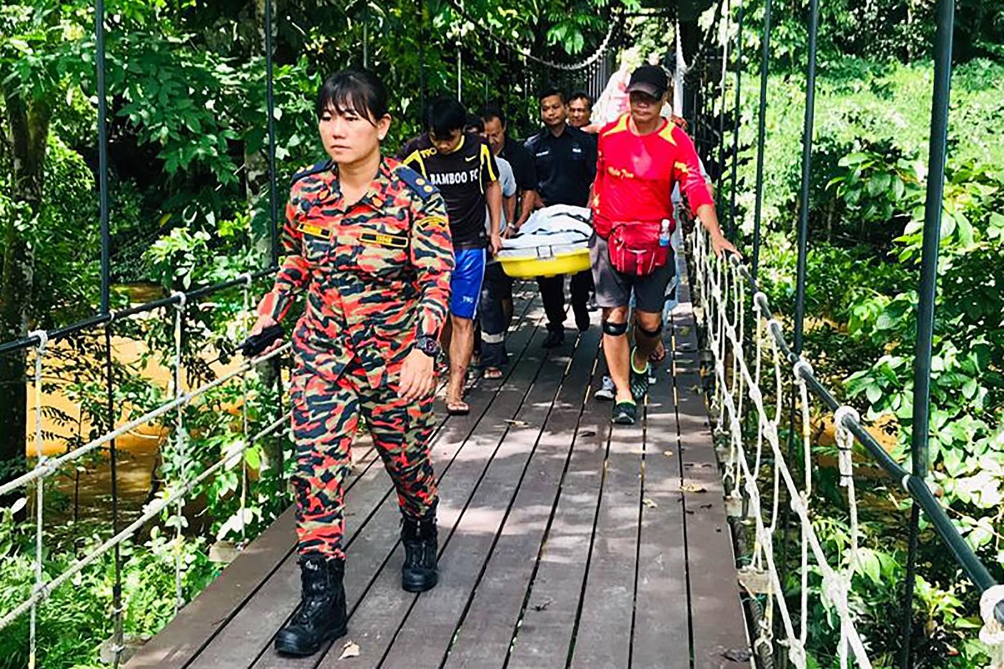  Malaizijai priklausančioje Borneo salos dalyje vienas olandų turistas žuvo per staigų potvynį viename populiariame urve kalnuotame Mulu nacionaliniame parke, šeštadienį pranešė vienas pareigūnas.<br> AFP/Scanpix nuotr.