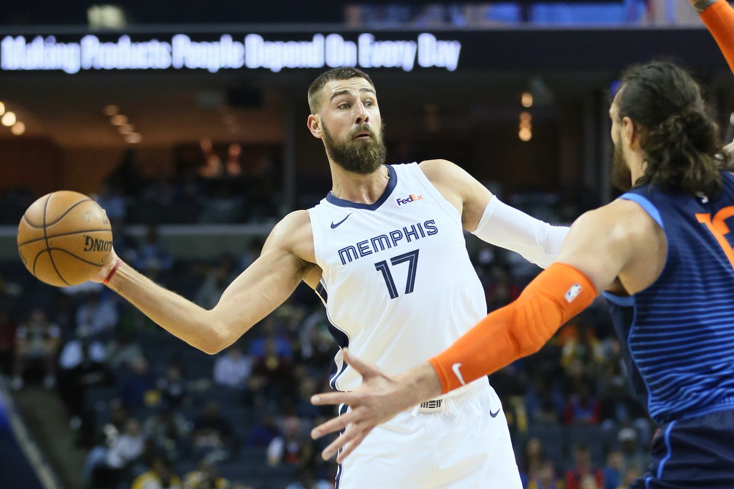 Jonas Valančiūnas nėra tinkamas "Grizzlies" klubui?<br>Scanpix. com