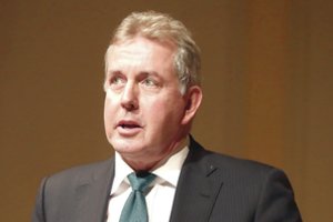 Nepaisydama perspėjimų britų žiniasklaida skelbia daugiau nutekintų diplomatinių dokumentų