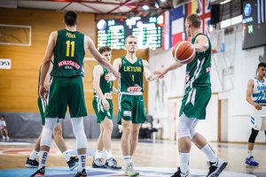 Fantastiško A. Veličkos žaidimo nepakako: tris kėlinius pirmavę lietuviai krito prieš slovėnus