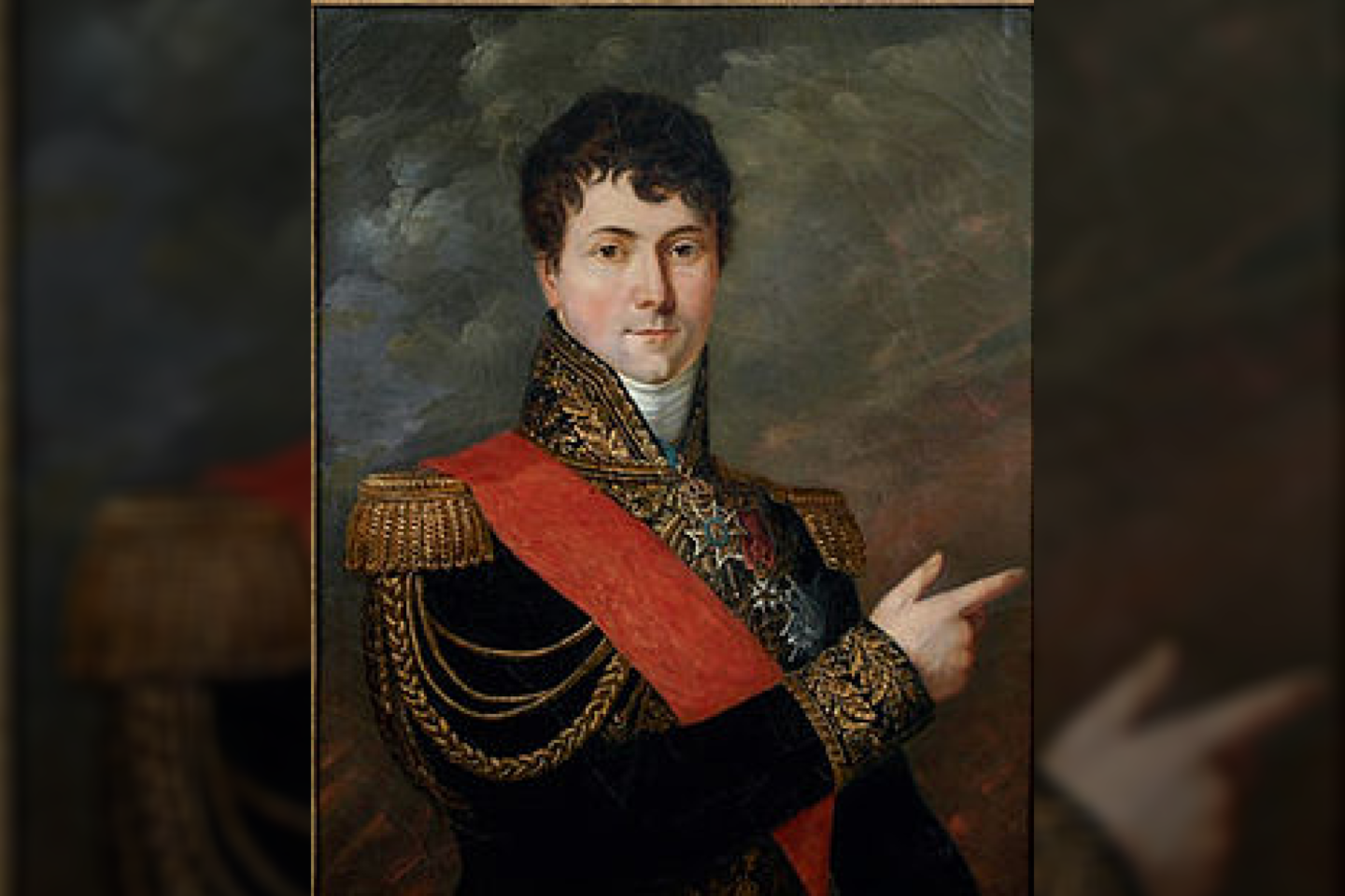  Po mirties 1812 m. rugpjūčio 22 d. 44 metų generolas buvo itin pagerbtas: jo vardas buvo įrašytas Paryžiaus Triumfo arkoje<br>Wikimedia commons