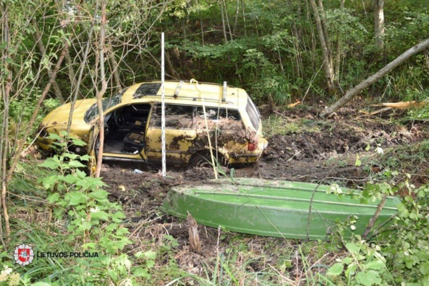 Savaitgalio avarijose žuvo 4 žmonės, dar 39 buvo sužaloti.