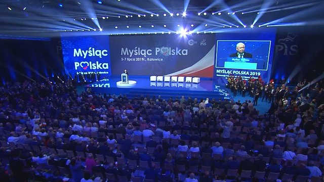 J. Kaczynskis žada trauktis iš „Įstatymo ir teisingumo“ partijos pirmininko posto 