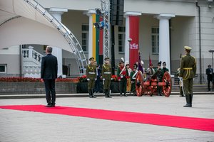 Atkirto nepatenkintiems dėl G. Nausėdos inauguracijos šventės: iškrypęs požiūris